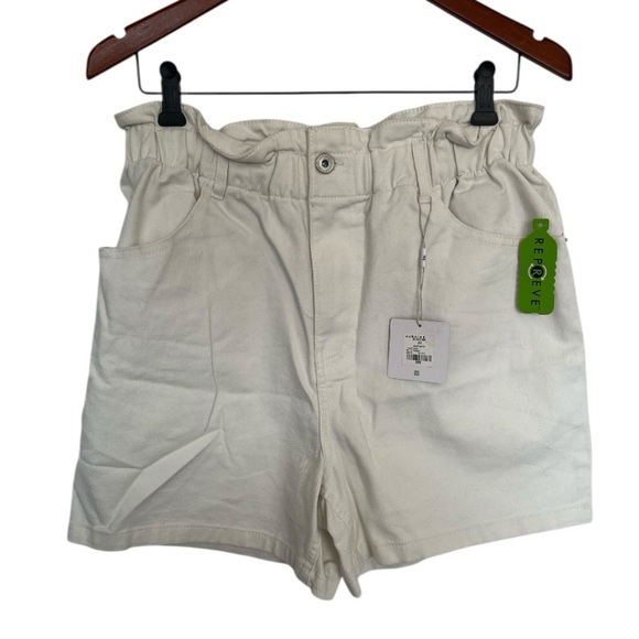 NWT Blumind light mint green Women's Shorts size 30 - Picture 1 of 6